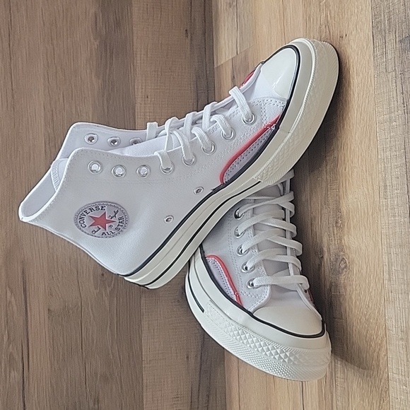 Converse High top Brand new in the box. - Picture 6 of 12